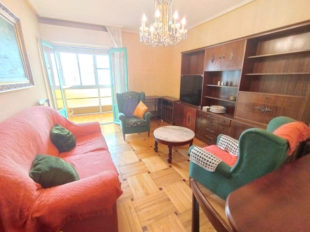 <strong>Francisco Sarmiento</strong><br/>Venta - P011729<br/><span>Burgos - Centro</span><br/><span><span>163.000 € </span></span>