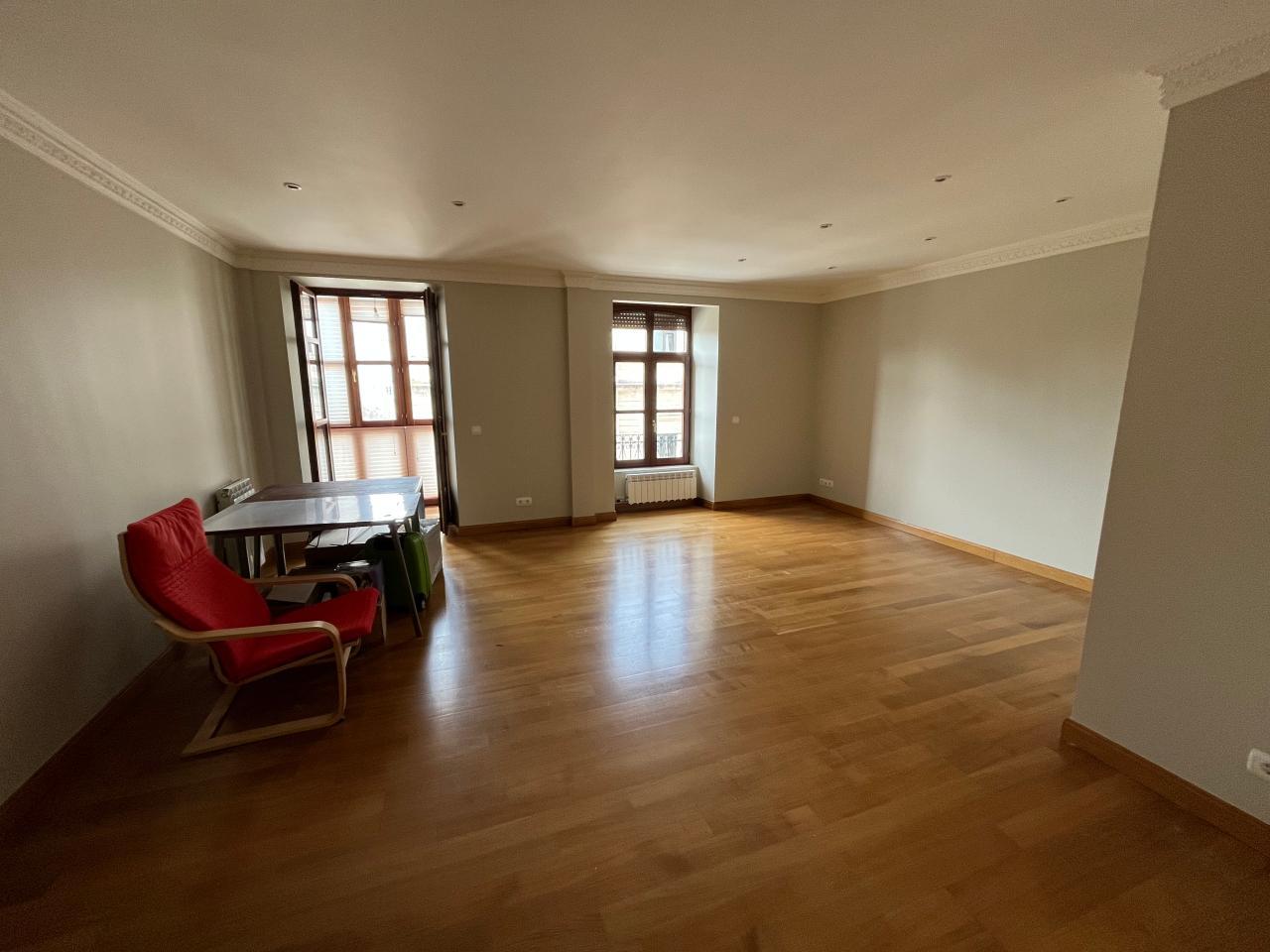 <strong>Paseo de la Audiencia</strong><br/>Venta - P011475<br/><span>Burgos - Centro</span><br/><span><span>460.000 € </span></span>