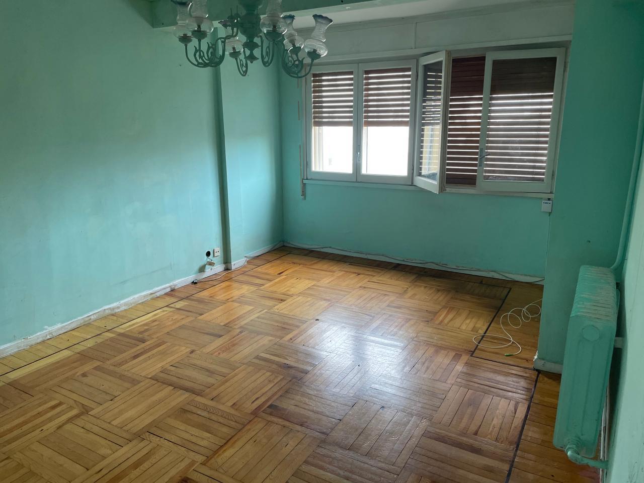 <strong>San Isidro</strong><br/>Venta - P006173<br/><span>Burgos - Centro Sur</span><br/><span><span>139.000 € </span></span>