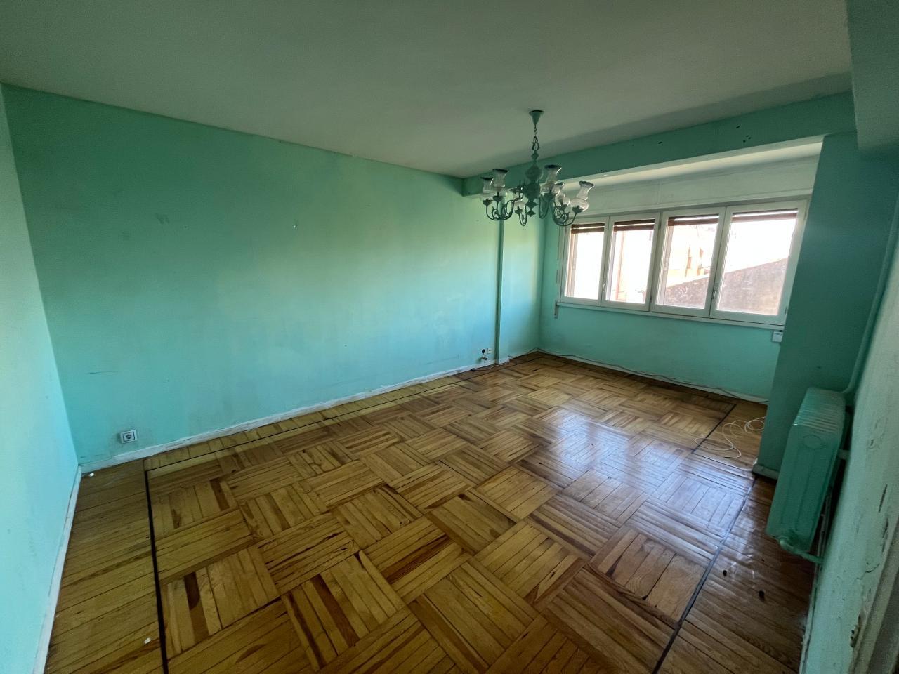 <strong>San Isidro</strong><br/>Venta - P006173<br/><span>Burgos - Centro Sur</span><br/><span><span>139.000 € </span></span>